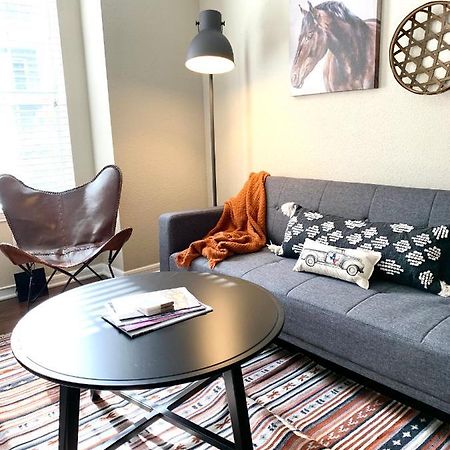 Spacious 2Br&2Ba Med Center Apt, Free Parking&Shuttle ヒューストン エクステリア 写真