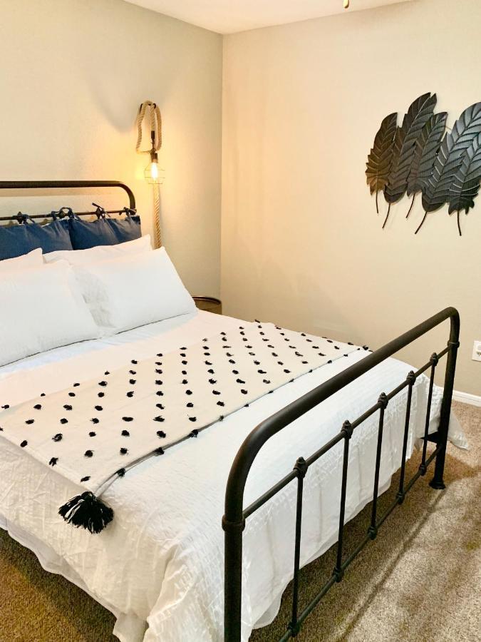 Spacious 2Br&2Ba Med Center Apt, Free Parking&Shuttle ヒューストン エクステリア 写真