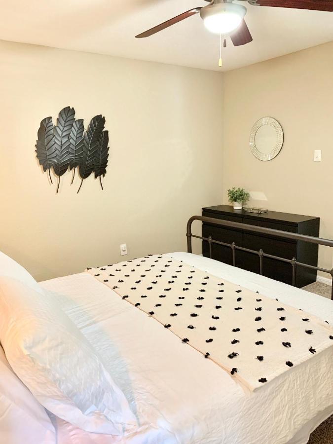 Spacious 2Br&2Ba Med Center Apt, Free Parking&Shuttle ヒューストン エクステリア 写真